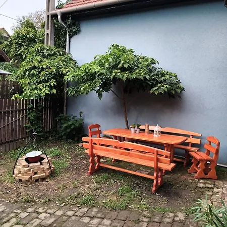Patak Apartman Tahitófalu Exterior foto